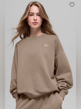 Alo NWT Accolade Crew neck Pullover Sweatshirt Gravel Size S